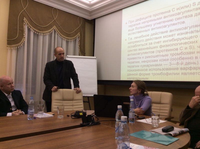Медицинский центр под часами черноголовка
