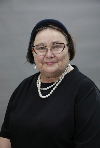 Попова Ирина Степановна