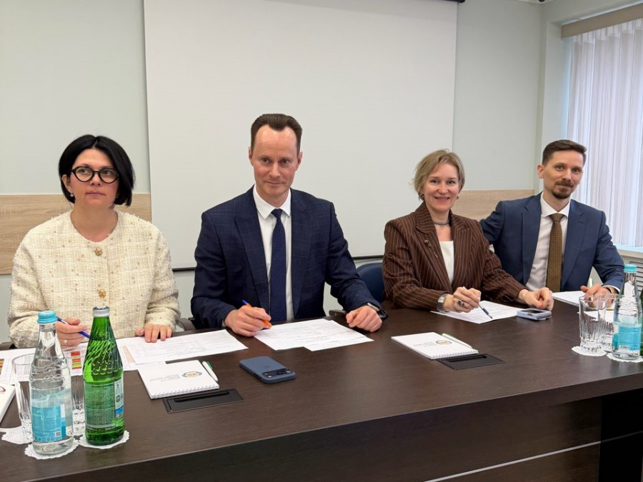 Ректор Владимир Шкарин провел встречу с сотрудниками филиала ВолгГМУ в Пятигорске