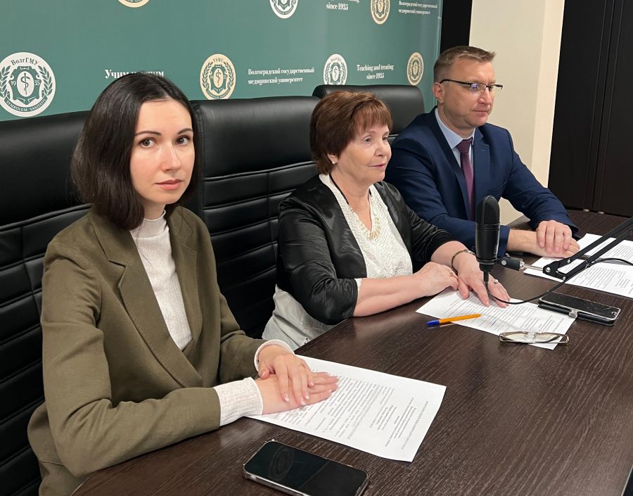 Участники международного круглого стола обсудили аспекты охраны здоровья семьи и детей