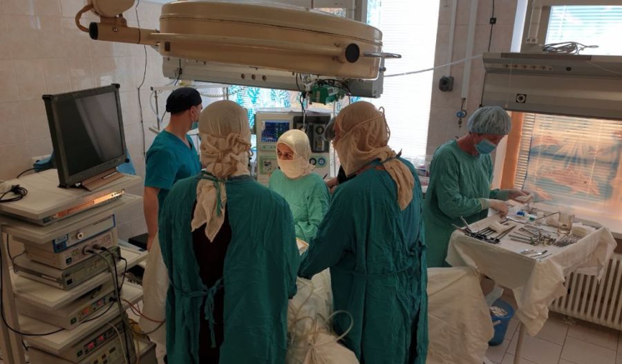 В Волгограде проведена первая операция по лигированию грыжевого мешка малоинвазивным методом ребенку