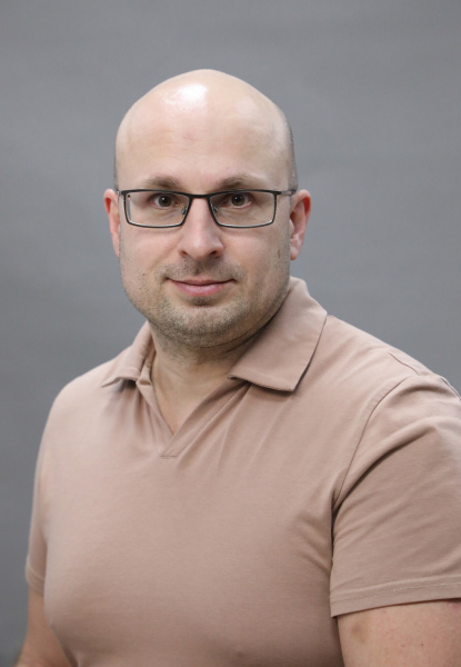 Толстопятов Станислав Евгеньевич