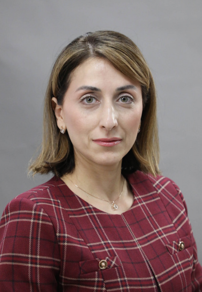 Хохлова Регина Робертовна