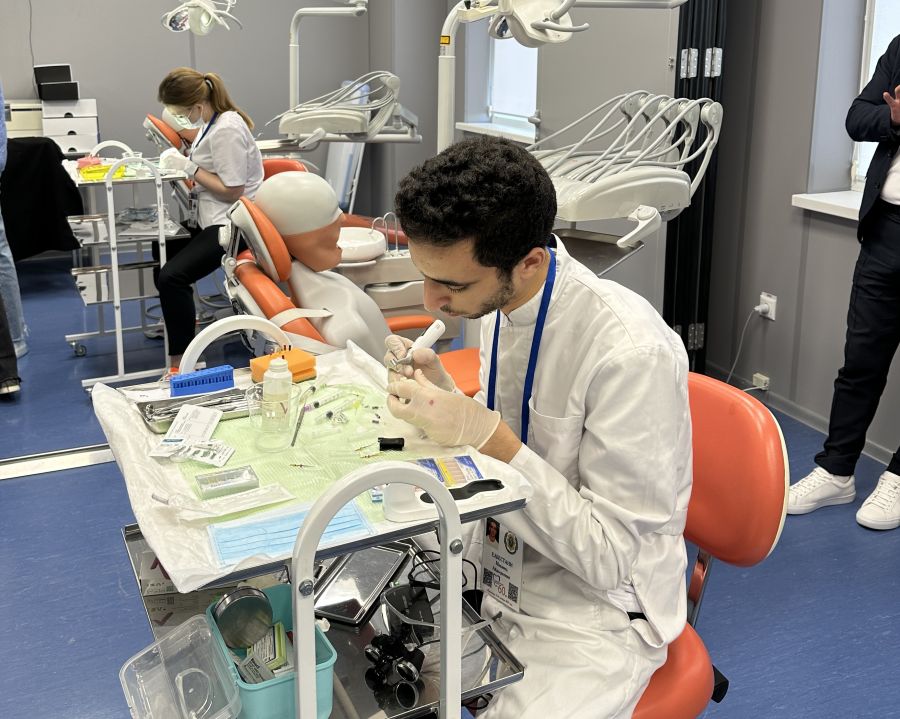 Студенты ВолгГМУ заняли призовые места на международной олимпиаде по стоматологии