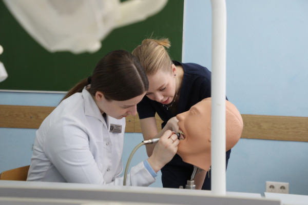 В Центре стоматологических практик обновили учебное оборудование