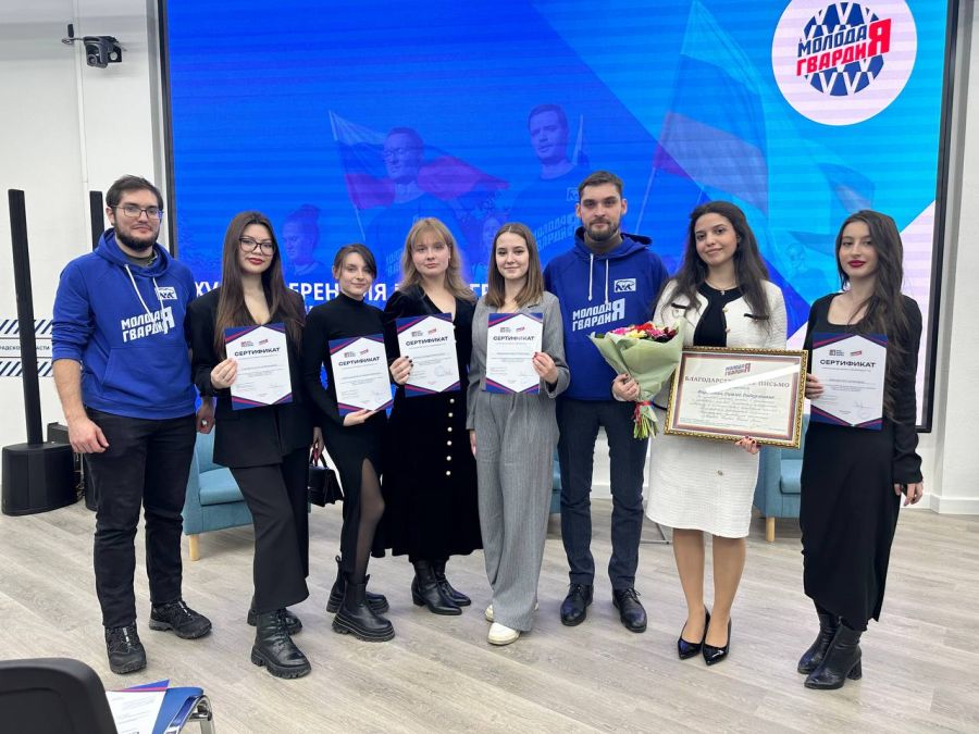 Студентки ВолгГМУ стали победителями проекта «Школа молодого политика»