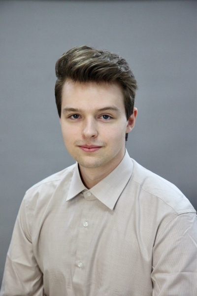 Ломакин Арсений Сергеевич