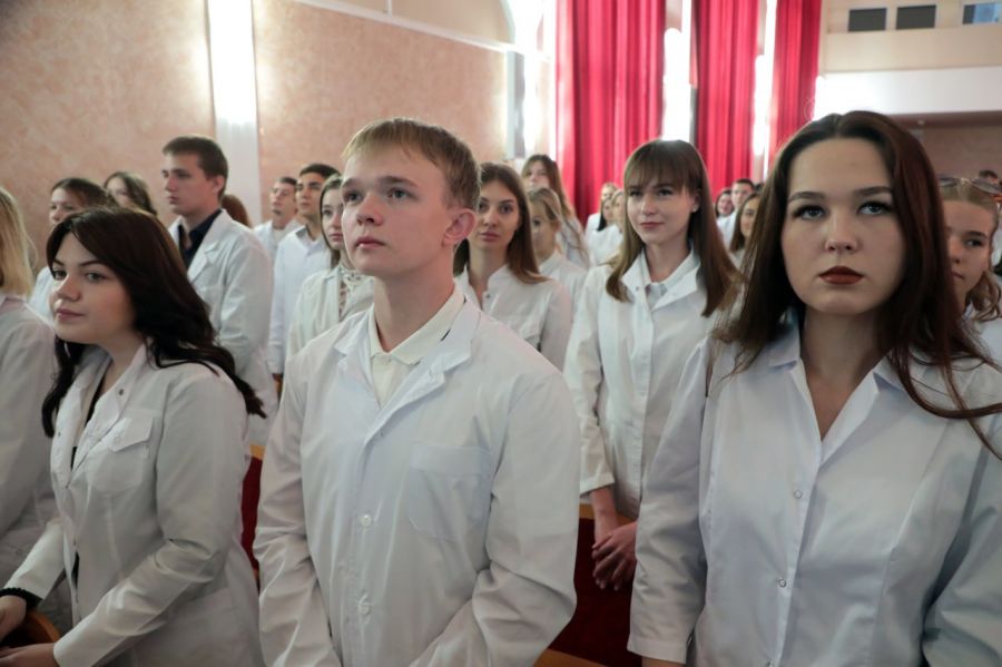 Учеба в ВолгГМУ привлекает «стобалльников» и всех, кто умеет учиться
