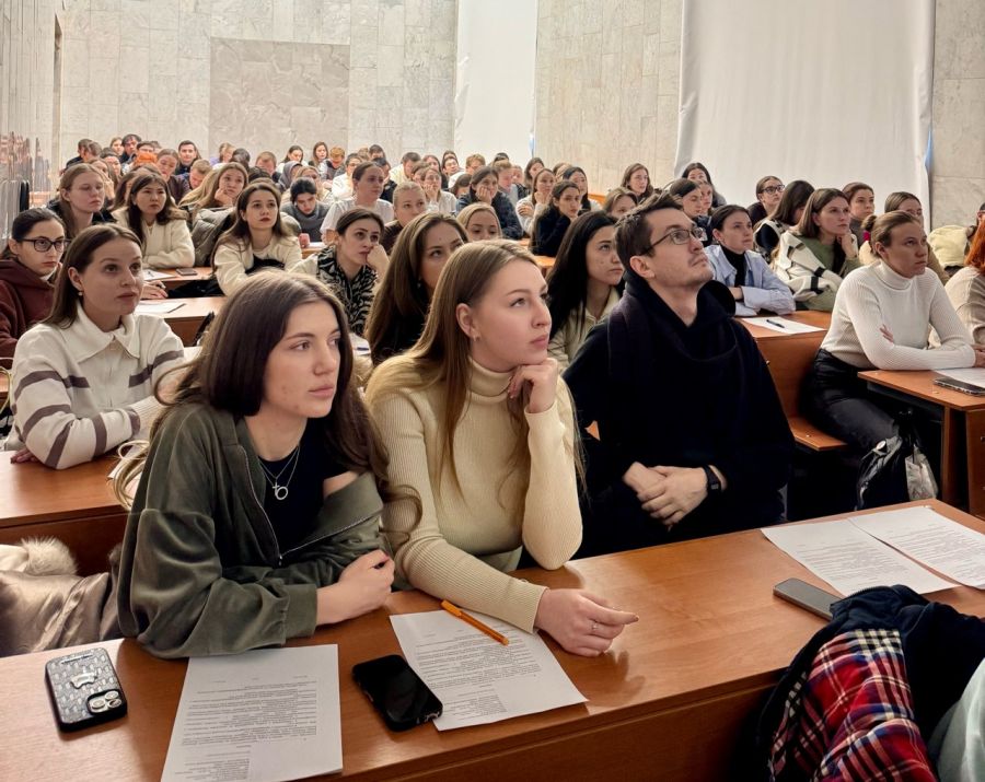На встречу будущим специалистам: выпускникам педиатрического факультета ВолгГМУ представили траекторию развития