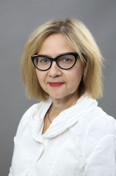 Лаврова Елена Борисовна