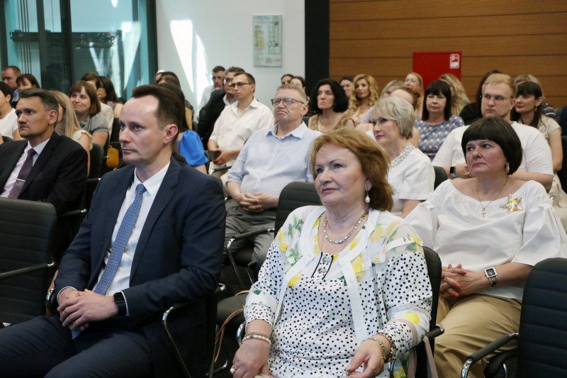 В День медицинского работника в ВолгГМУ наряду с сотрудниками наградили студентов