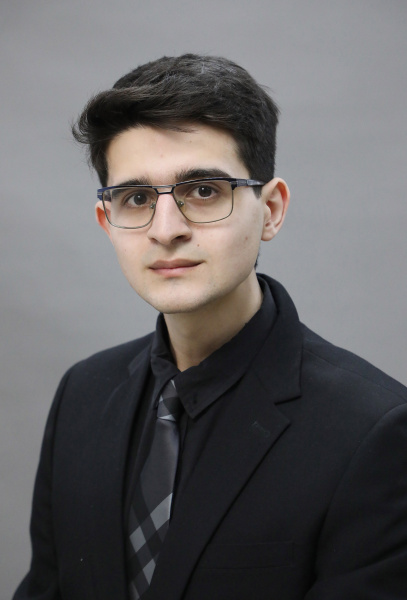 Аперян Роман Нверович