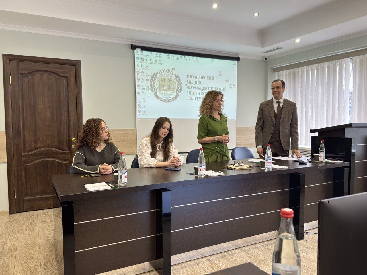 Современные медико-социальные исследования молодых ученых представили в ПМФИ