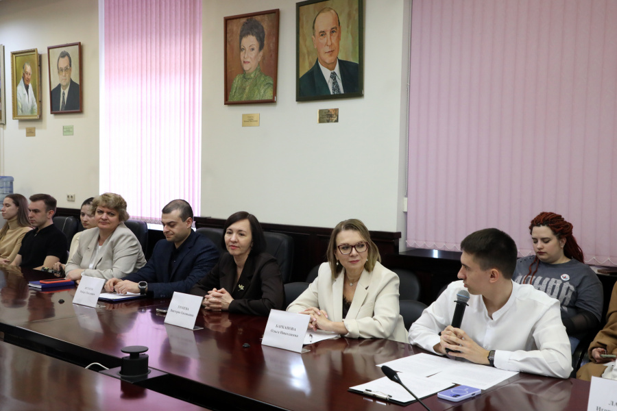 В ВолгГМУ прошел круглый стол «Карьера начинается здесь»