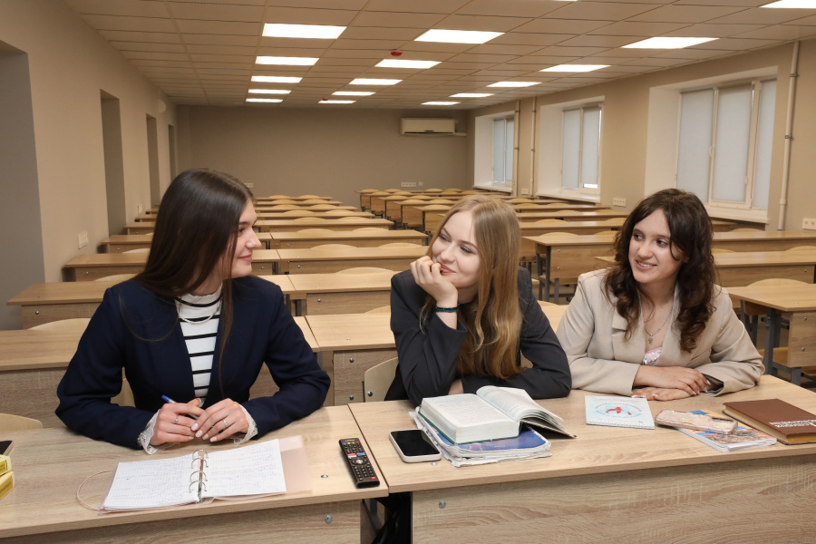 «Изменилось вообще всё»: клинические психологи осваивают новое образовательное пространство 