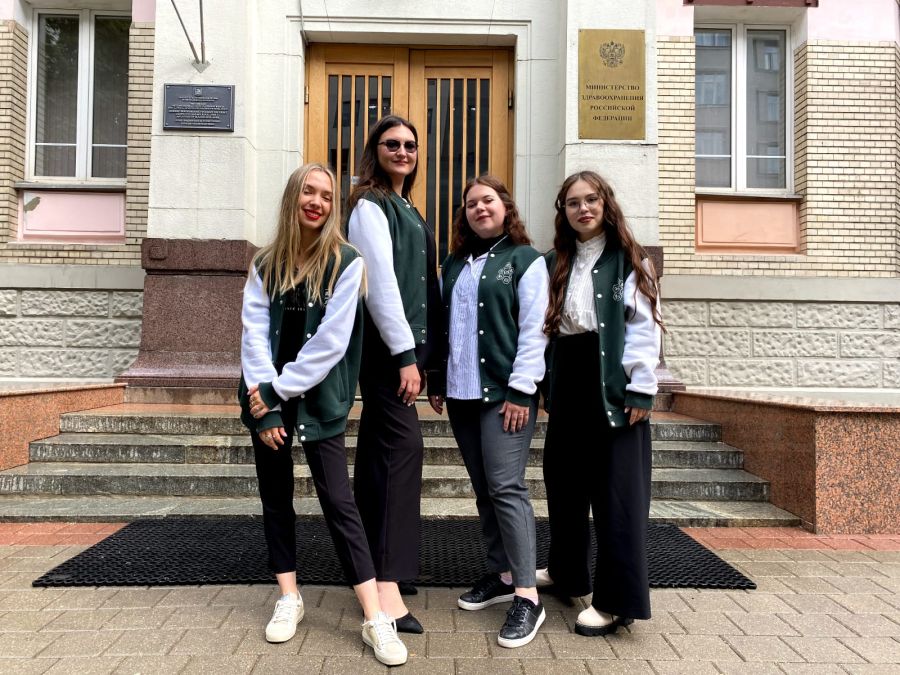 Практика в Минздраве России: студентки ВолгГМУ расширили компетенции в области управления здравоохранением