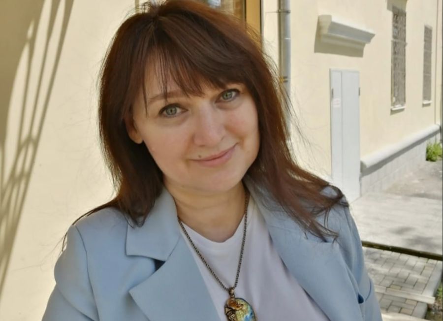 «Праздничные выходные пролетят, а проблемы со здоровьем могут остаться с вами надолго»: диетолог напомнила об основных принципах питания во время празднования Нового года
