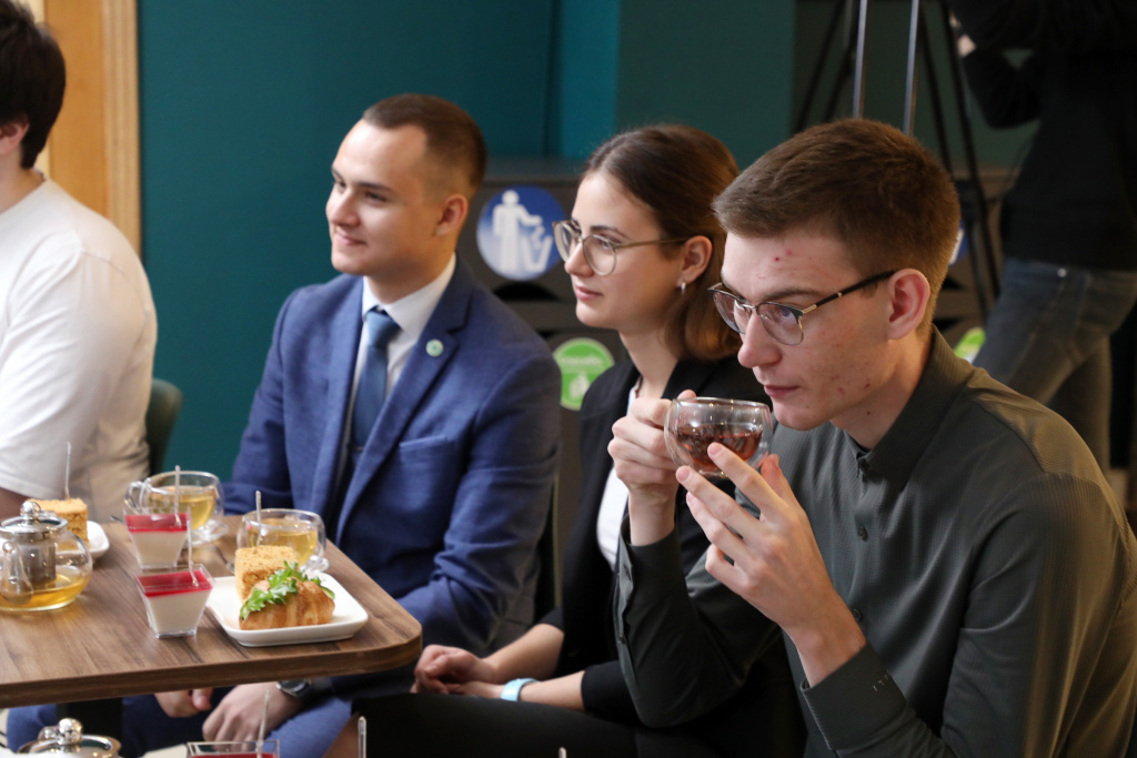 «Завтрак с ректором»: что осталось за кадром?