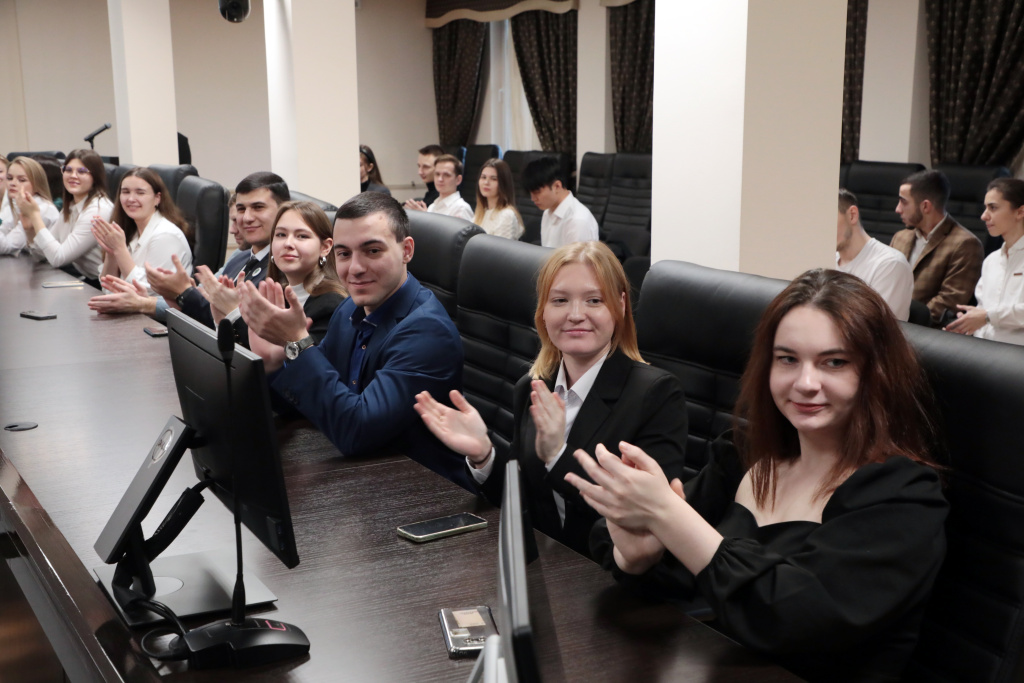 Студентов ВолгГМУ наградили за достижения в научно-исследовательской деятельности