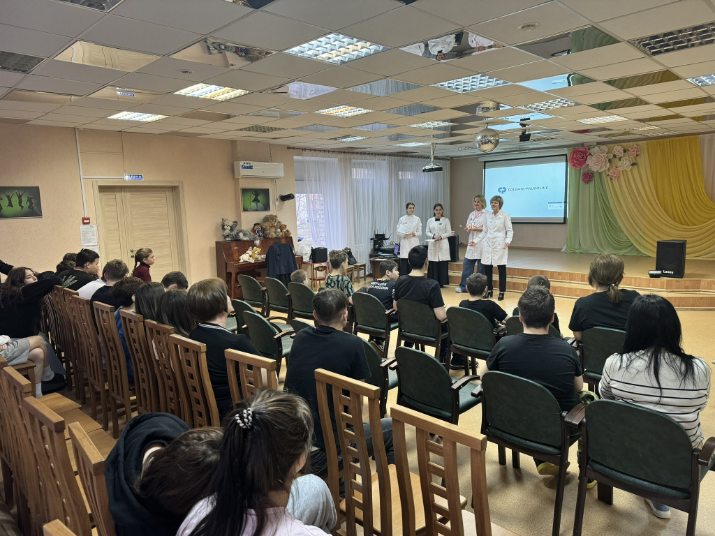 Стоматологический факультет провел акцию в Доме малютки.jpeg