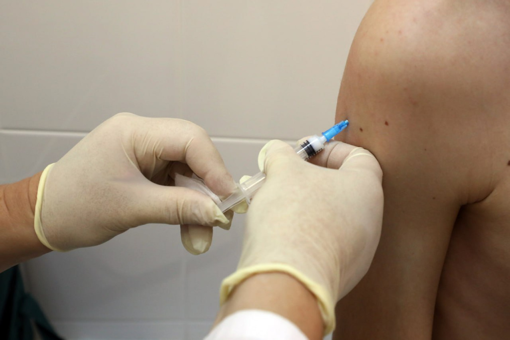 В ВолгГМУ проходит вакцинация от гриппа и кори