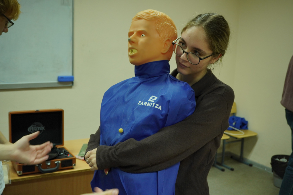 В ВолгГМУ завершился цикл профориентационных интенсивов для школьников 