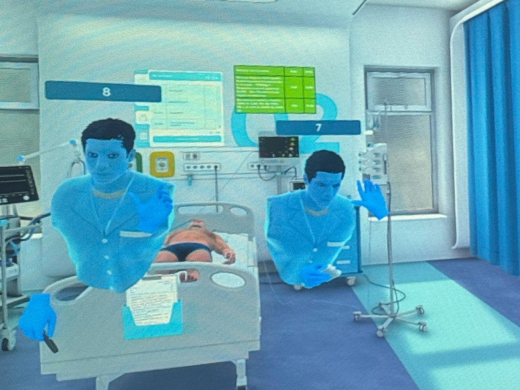 Студенты осваивают навыки виртуальной реальности в Центре электронного медицинского образования ВолгГМУ