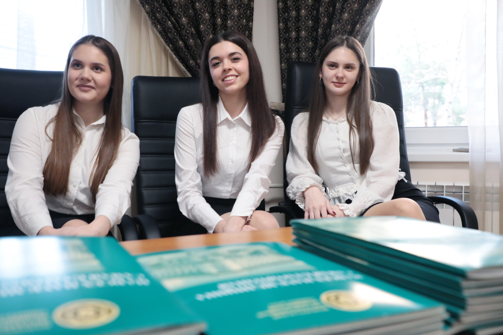Студентов ВолгГМУ наградили за достижения в научно-исследовательской деятельности