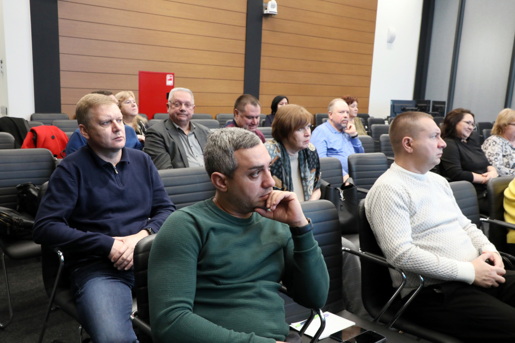 От личного бренда врача до возможностей неотложной помощи: чему учат в Школе главного врача - регион 