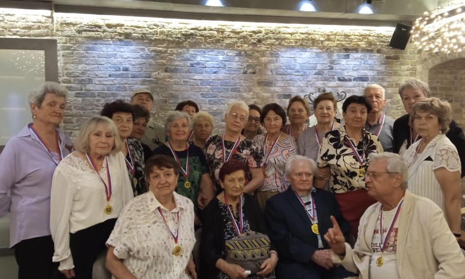 Первый выпуск педиатров провел встречу выпускников.jpeg