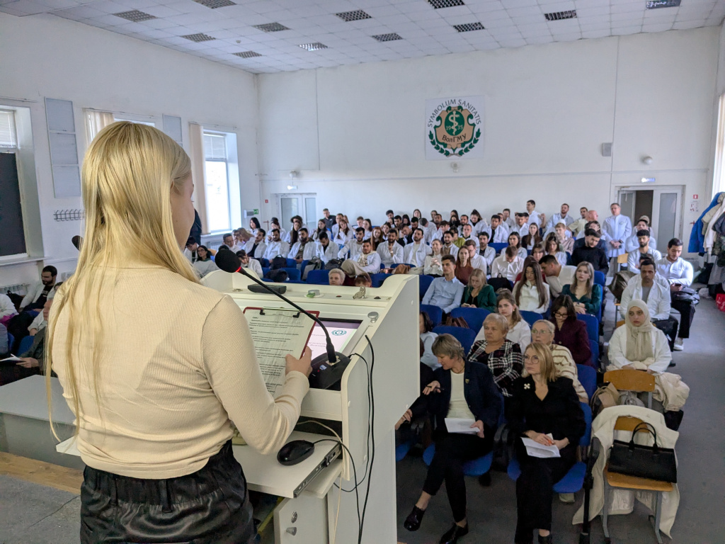 Подведены итоги Международной научно-практической конференции студентов и молодых ученых по стоматологии PXL_20251023_062543971.jpg