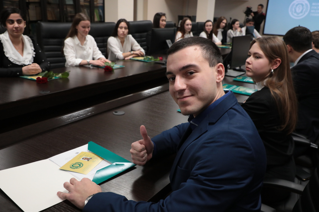 Студентов ВолгГМУ наградили за достижения в научно-исследовательской деятельности