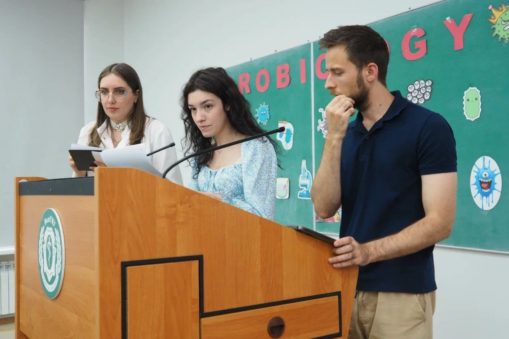 В ВолгГМУ состоялась олимпиада по микробиологии