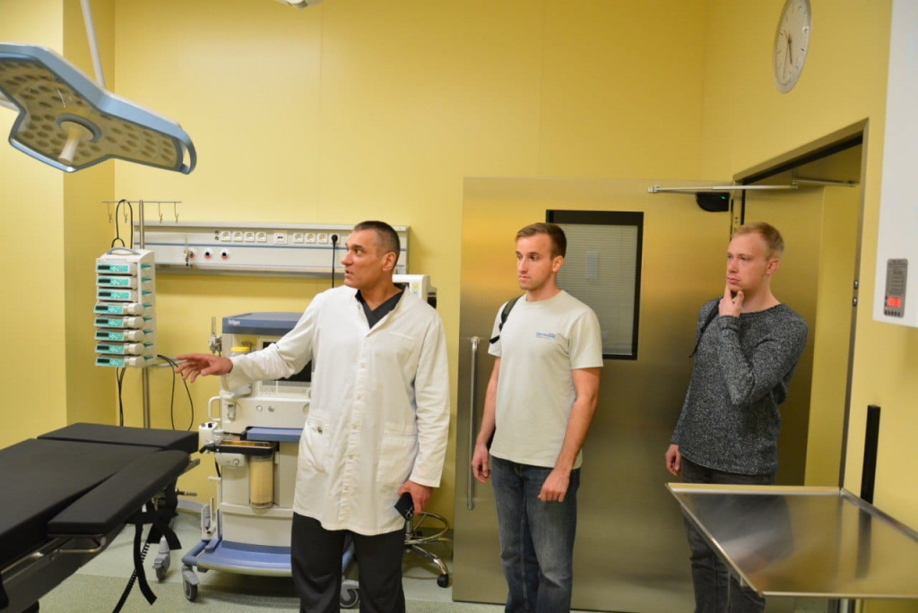 Погружение в профессию: студенты Волгоградского медицинского университета посетили ведущие медучреждения региона