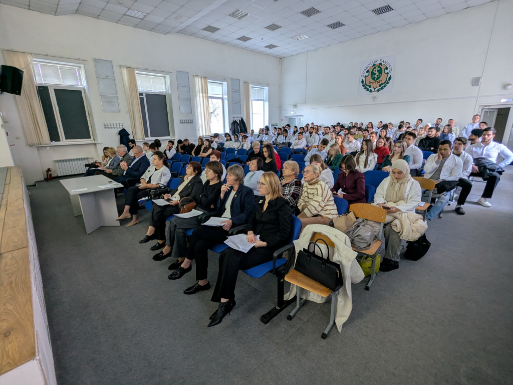 Подведены итоги Международной научно-практической конференции студентов и молодых ученых по стоматологии PXL_20251023_062755530.NIGHT.jpg