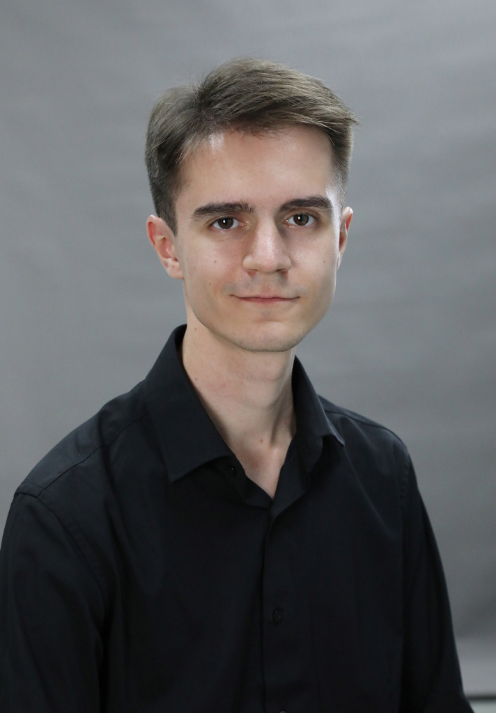 Ассистенту кафедры фармакологии и биоинформатики Максиму Перфильеву присуждена ученая степень кандидата медицинских наук