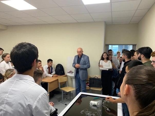 Хирургический клуб ВолгГМУ открыл свои двери перед новыми студентами