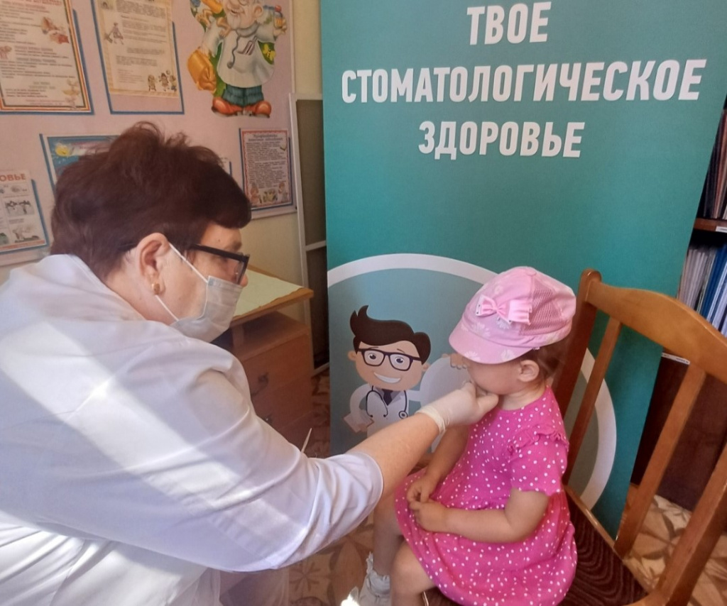 ВолгГМУ проводит акцию по обучению здоровью зубов