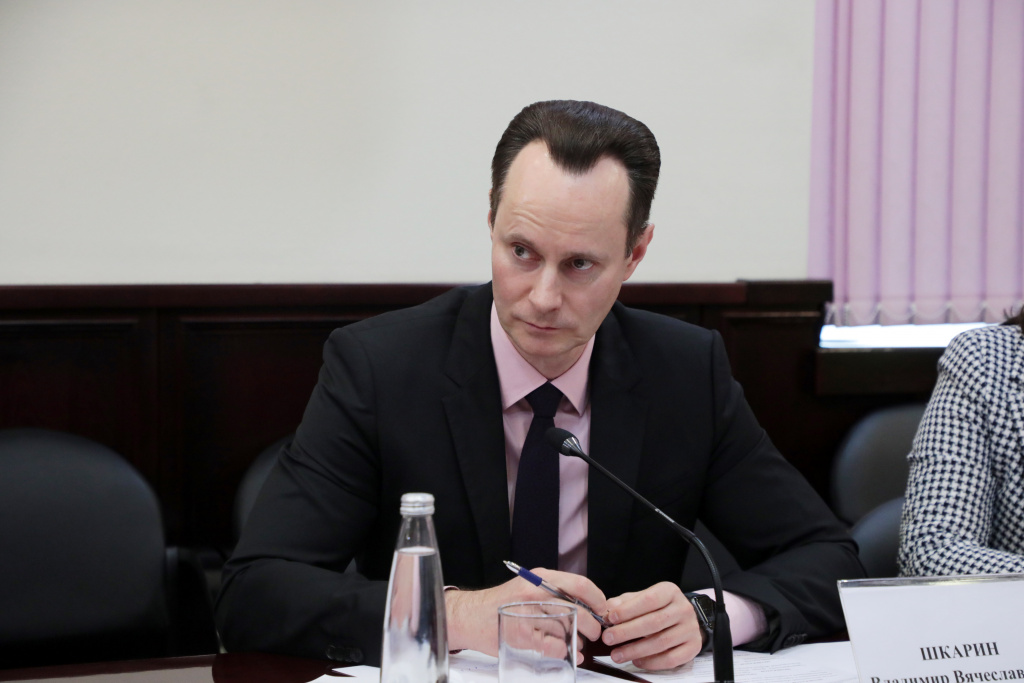 Сопредседатель регионального штаба Народного фронта, заместитель председателя комитета по здравоохранению и охране общественного здоровья Волгоградской областной Думы, ректор ВолгГМУ Владимир Шкарин 