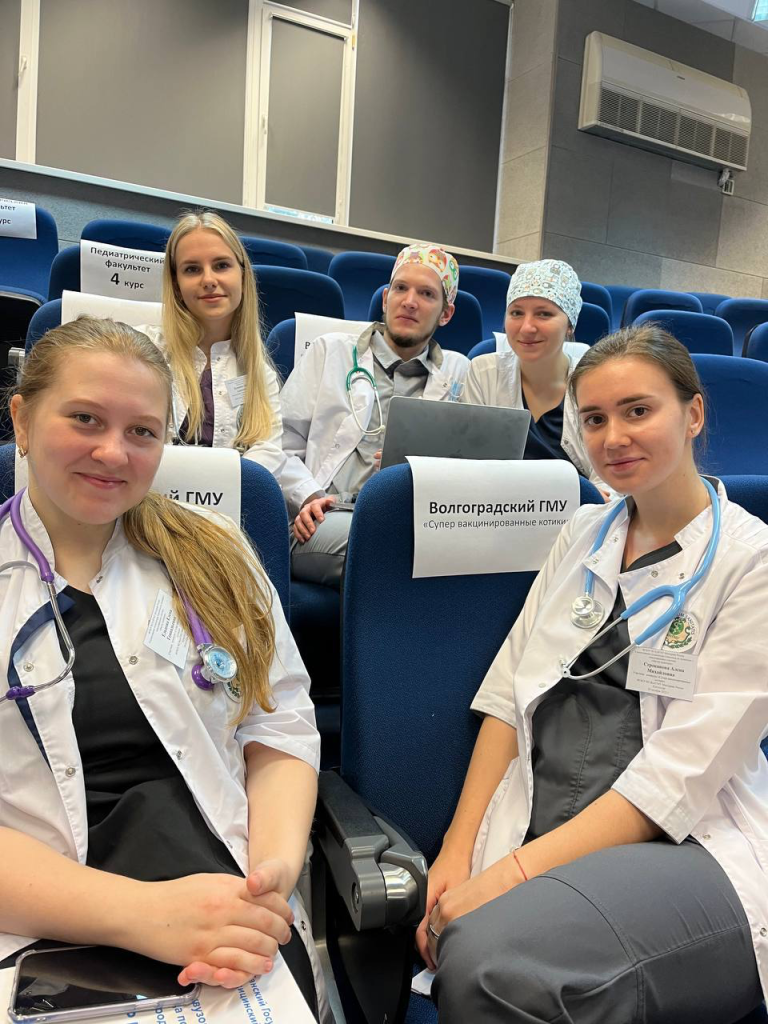 Студенты ВолгГМУ приняли в олимпиаде по педиатрии 
