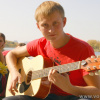 Николай Агарков с гитарой